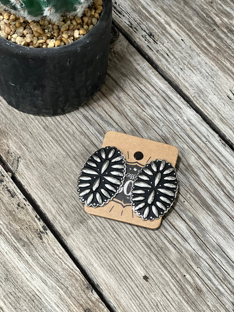 Western Carved Look Earrings