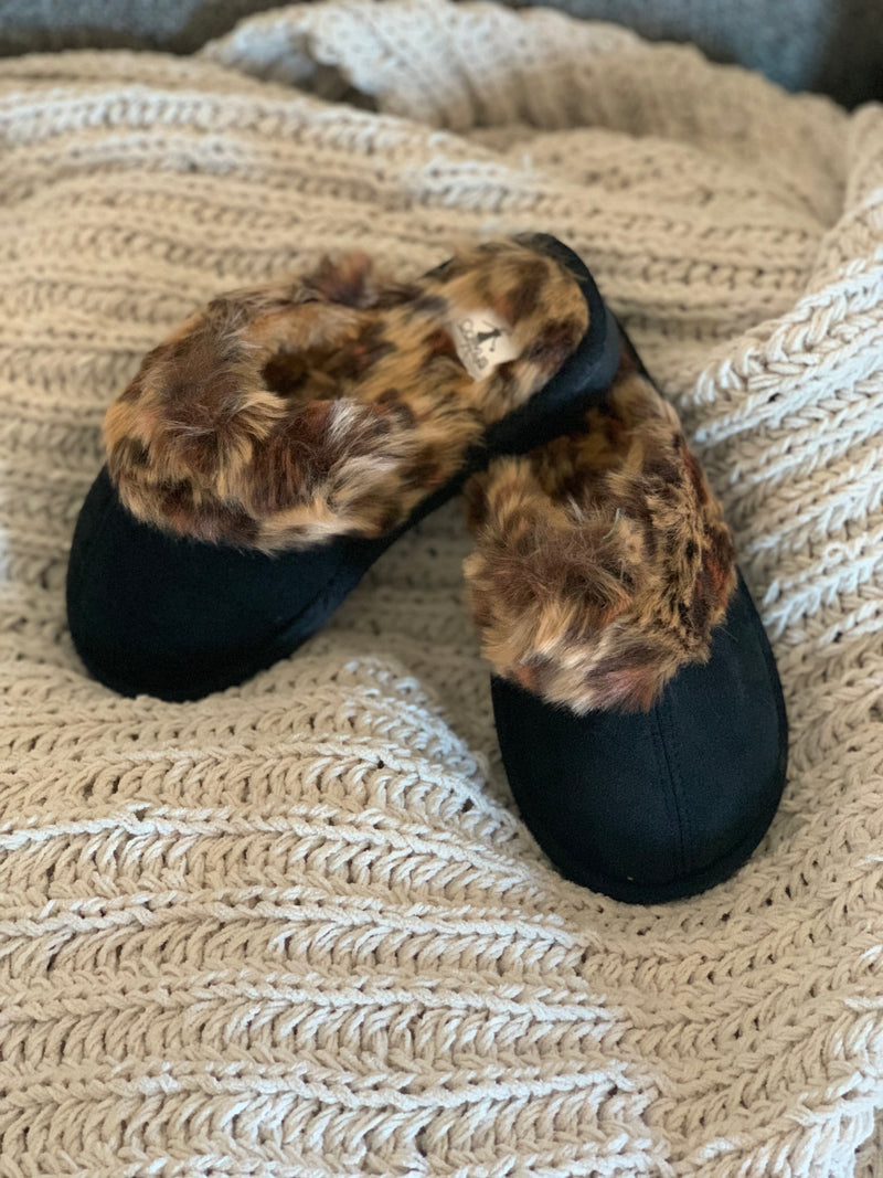 Youth Black Leopard Snooze Slippers